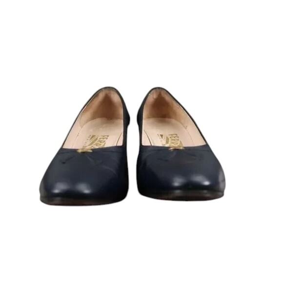 Salvatore Ferragamo Shoes Womens 5.5 Pumps Classic Fashion Leather Blue Formal - Picture 2 of 16